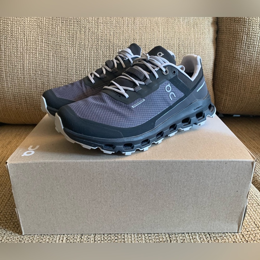 BNWT WOMENS ON Cloudvista Waterproof Shoes - SIZE US 6 - Eclipse Black Sneakers - Picture 14 of 14